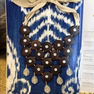 Stella & Dot Casablanca bib necklace